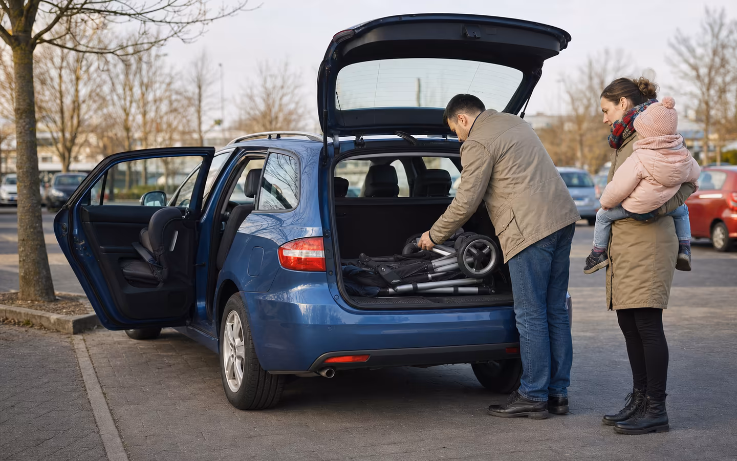 Auto rodzinne używane: jak wybrać samochód bezpieczny, praktyczny i rozsądny kosztowo